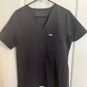 FIGS CATARINA ONE POCKET SCRUB TOP